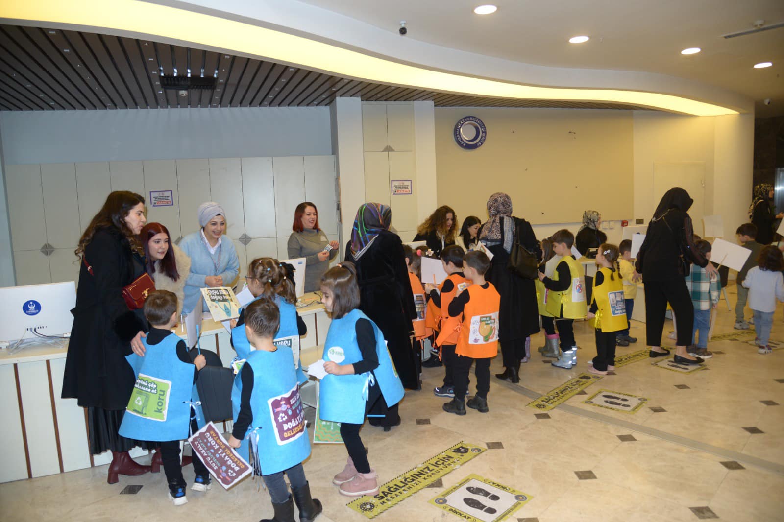 Kahramankazan'da minik öğrencilerden anlamlı ziyaret