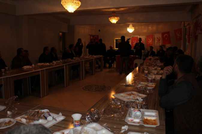 Yeniden Refah  kendini anlatıyor