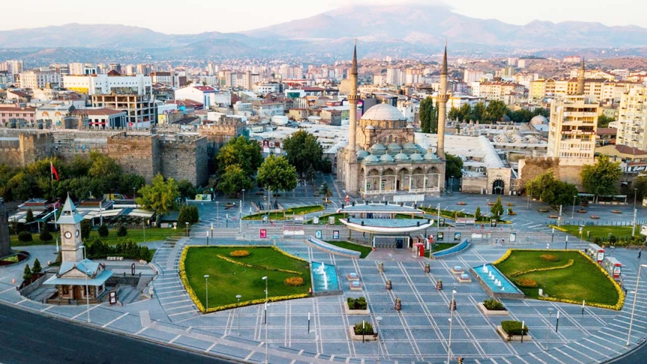 Yozgat'ın Yanı Başında 6 Bin 167 Metrekare Tarla İcradan Satışta!