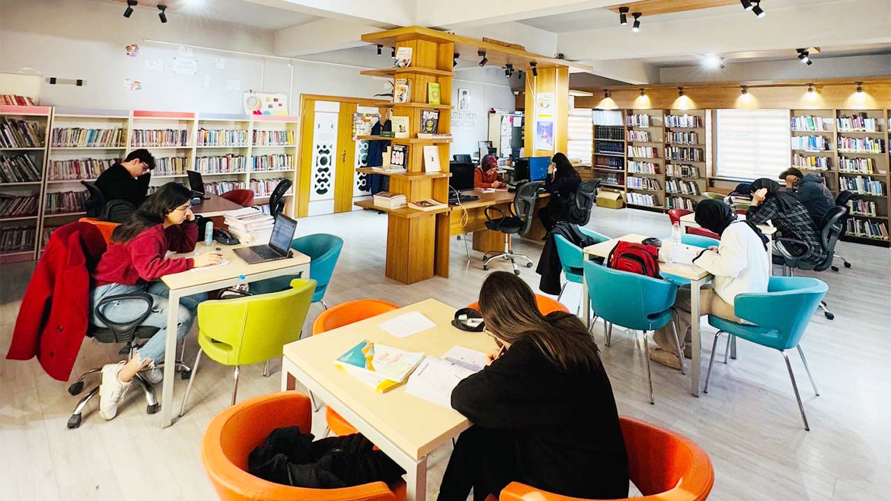 Yozgat’ta Her İlçeye Modern Kütüphane!