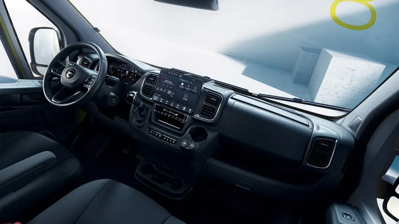 Opel Movano, Fiat Ducato’yu Tahtından Edecek! Türkiye Ticari Araç Pazarında Sarsıcı Değişim!