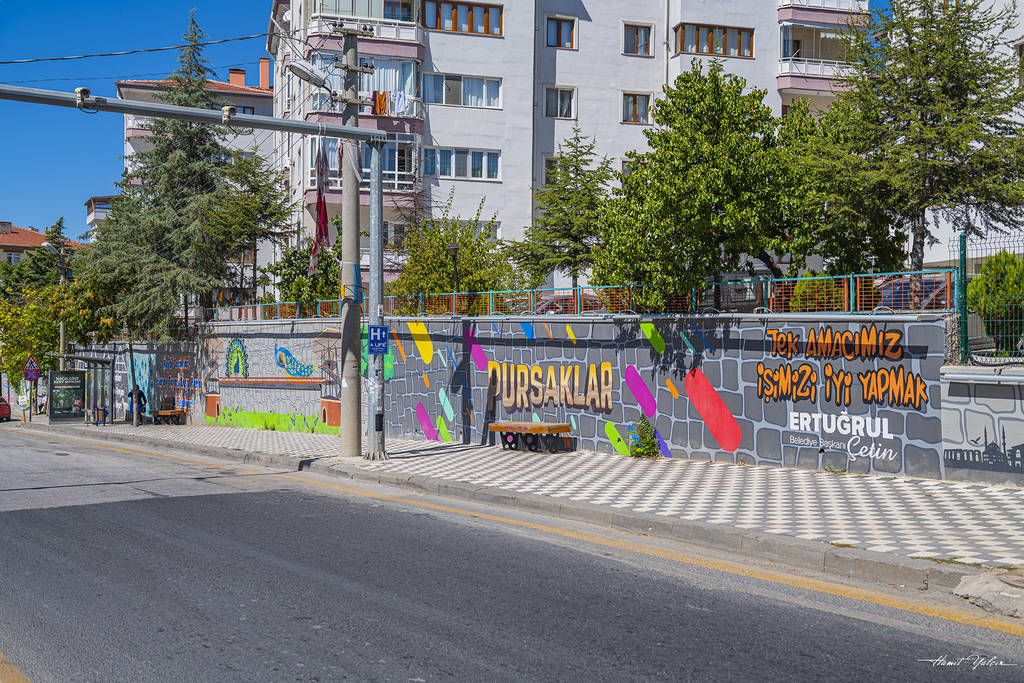 Pursaklar Belediyesi ilçeyi sanatsal duvarlarla süslüyor