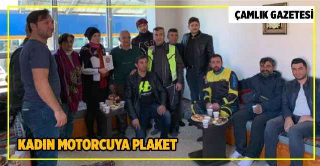 Kadın Motorcuya plaket