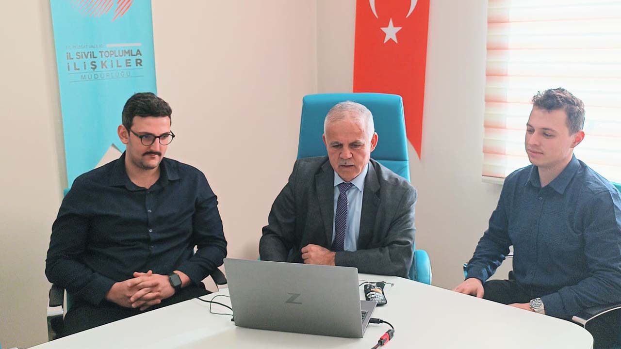 Yozgat İl Sivil Toplumla İlişkiler Müdürü Hakkı Yurtlu'dan beyanname Uyarısı