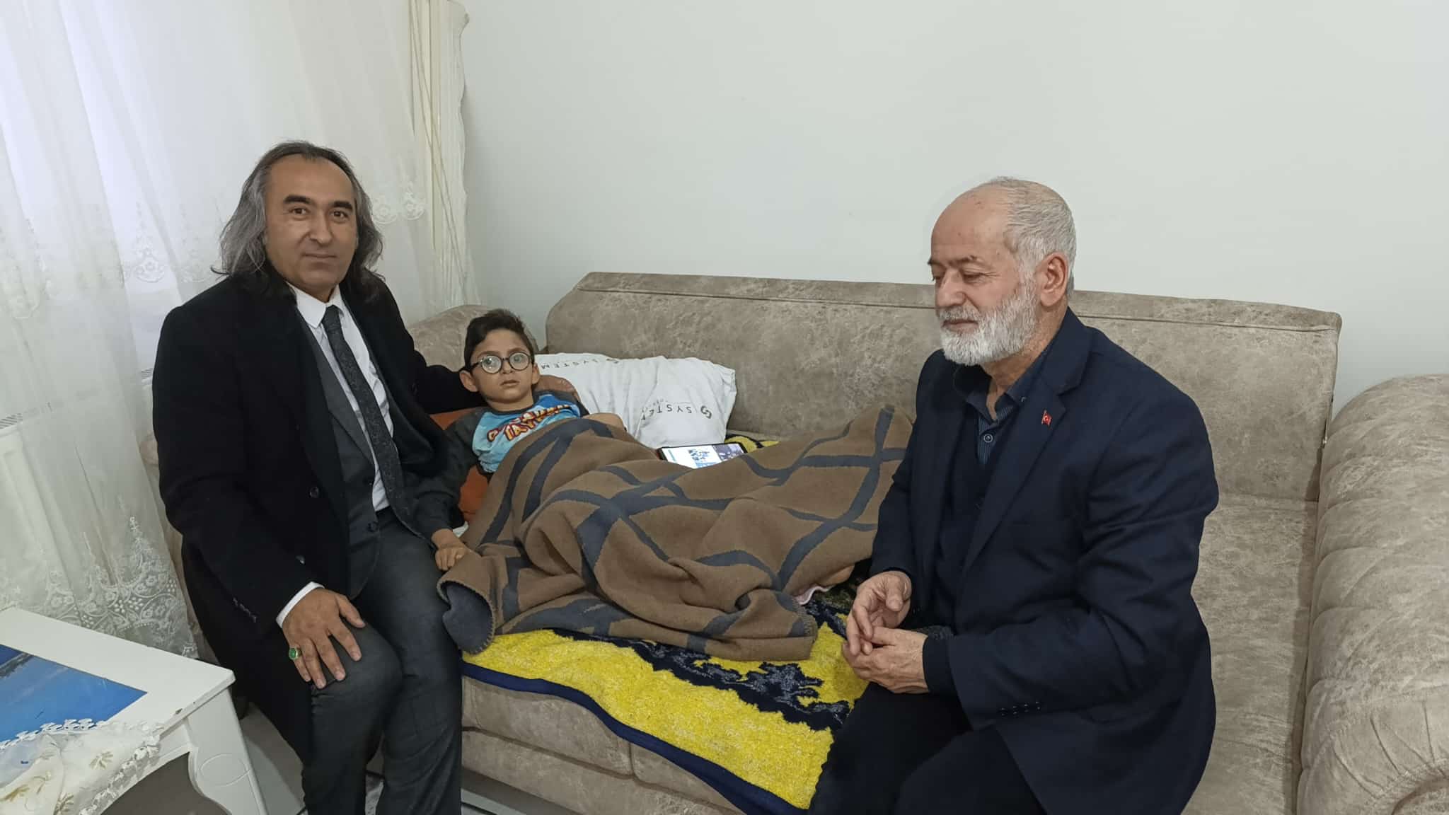 Gelecek Partisi Yozgat İl Başkanı Aydoğmuş Yozgatlı Minik Mevlüt'ün azmi ilham veriyor