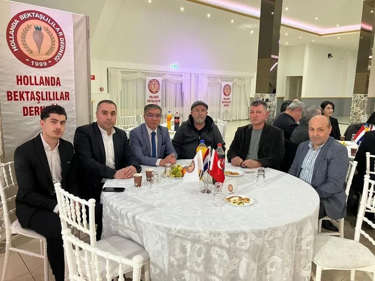 Yenifakılı Bektaşlılar Derneği Hollanda'da Buluştu
