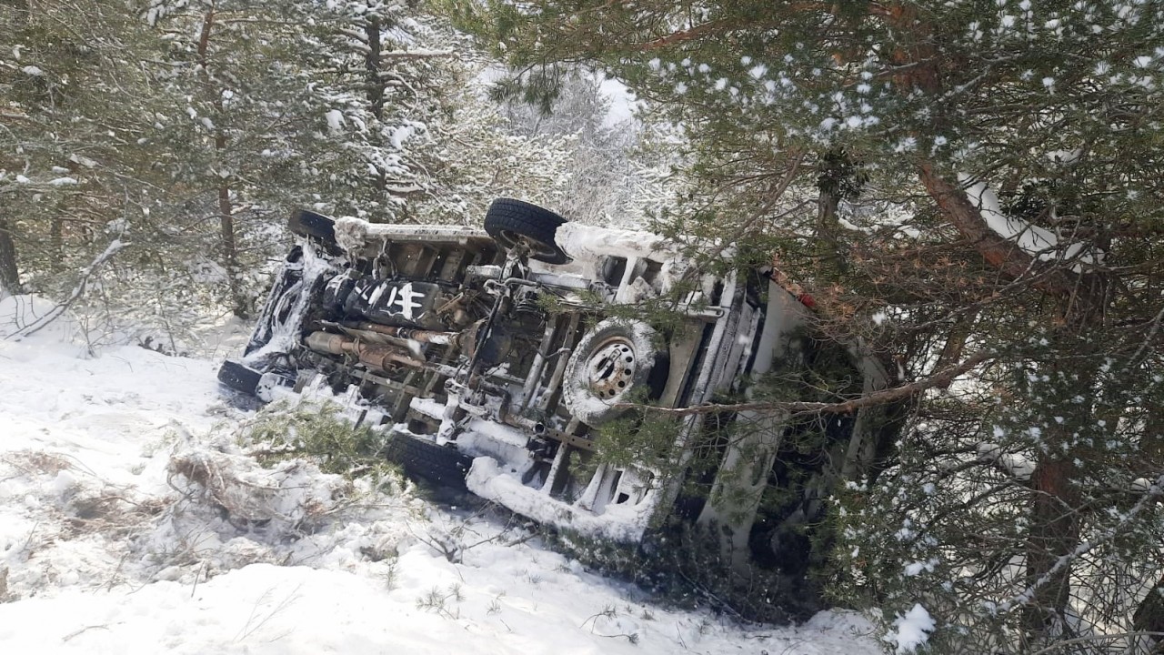 Yozgat’ta devrilen köy minibüsündeki 2 öğretmen yaralandı