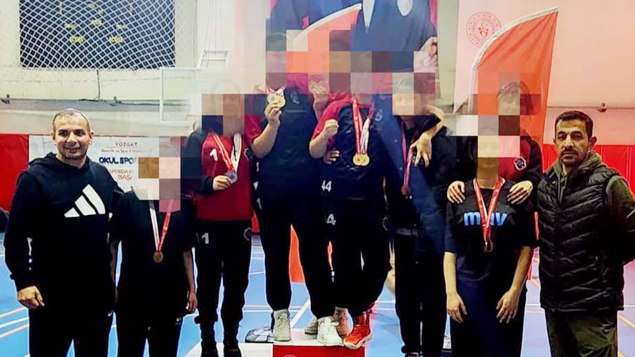 Yozgat’ın Gururu Oldu! Bilek Güreşinde Birinci Oldu!