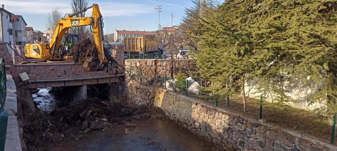 ASKİ Çalışmalarına Hız Kesmeden Devam Ediyor