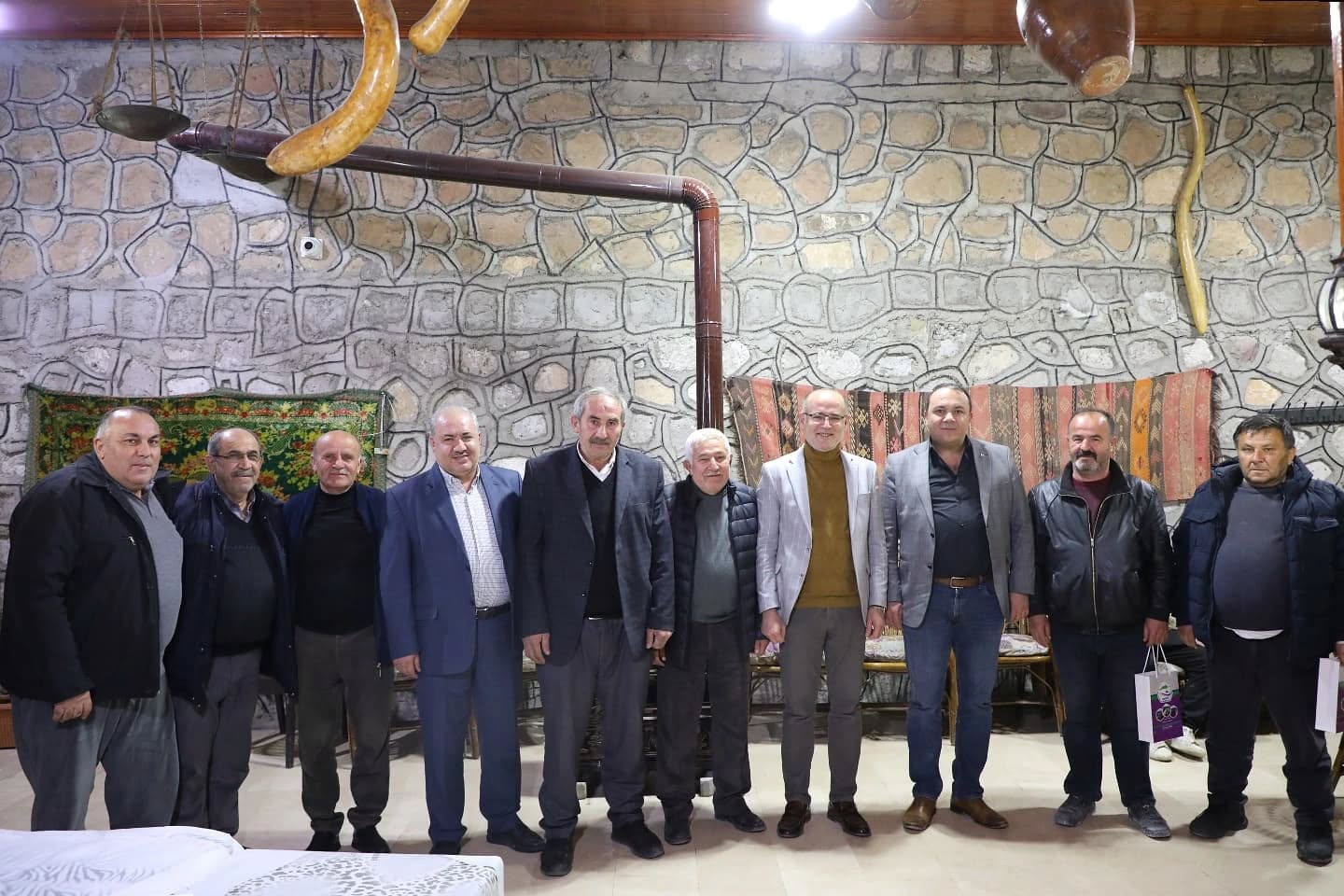 Çekerek'te emekli olan personele veda yemeği