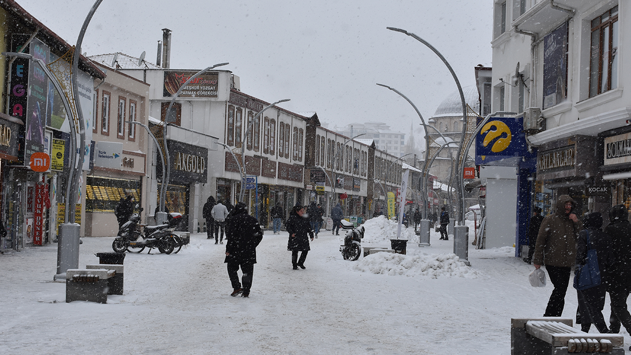 Yozgat’ta Soğuk Hava ve Kar Yağışı Etkili!