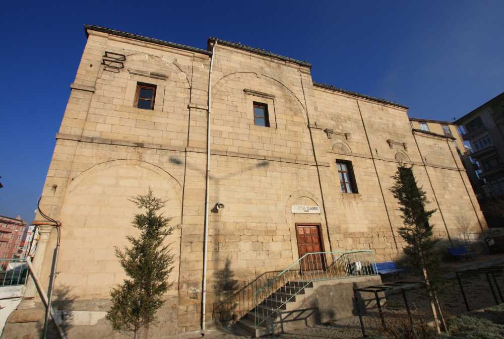 Yozgat Tarihinin Tam Ortası: Fatih Cami