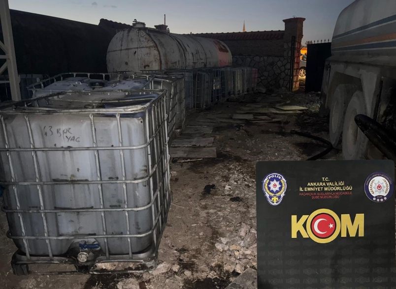 Binlerce Litre Akaryakıtla Yakalandılar