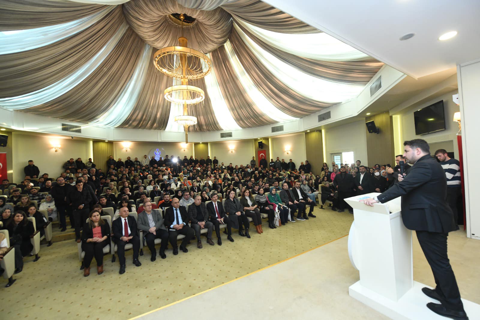 Kahramankazan Belediye Başkanı Selim Çırpanoğlu'ndan Çalışanlara Büyük Zam