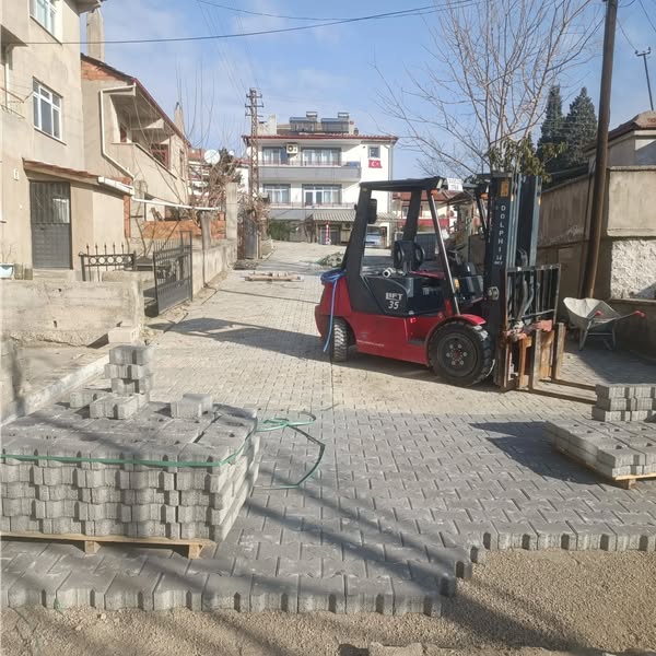 Nallıhan Belediyesi Kar Kış Demeden Çalışıyor
