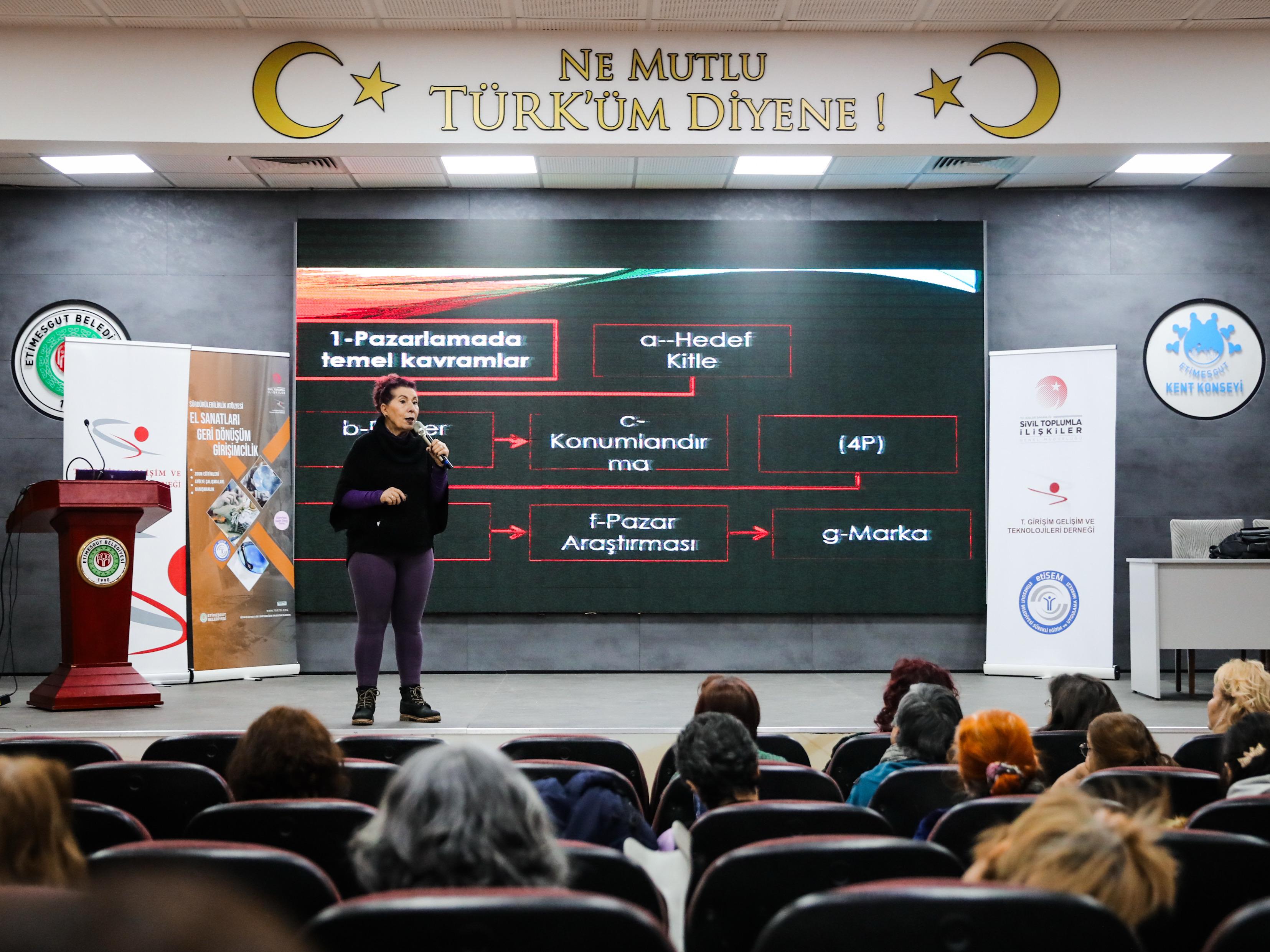 Etimesgut Belediyesi Eğitimlere Devam Ediyor