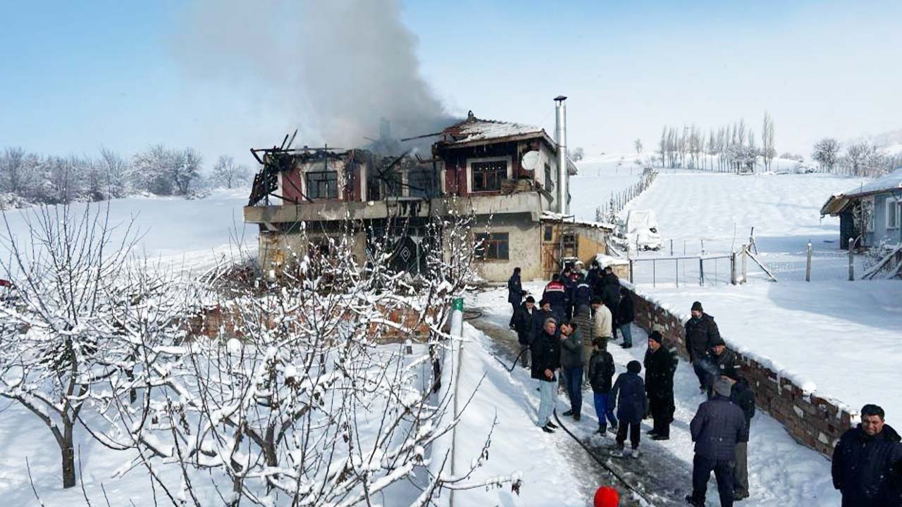 Yozgat’ta Çıkan Yangın Sonrası Kullanılamaz Hale Geldi!