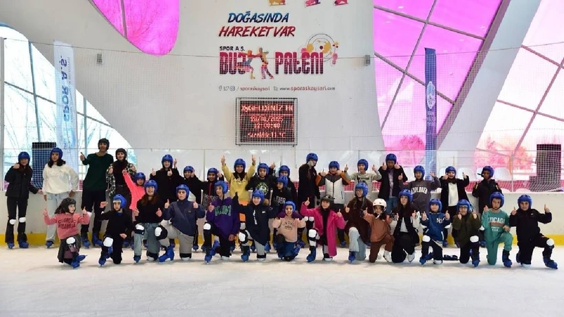 Yılın En İyi Spor Şehri Seçilen Yozgat'ın Komşusundan Öğrencilere Ücretsiz Buz Pateni!