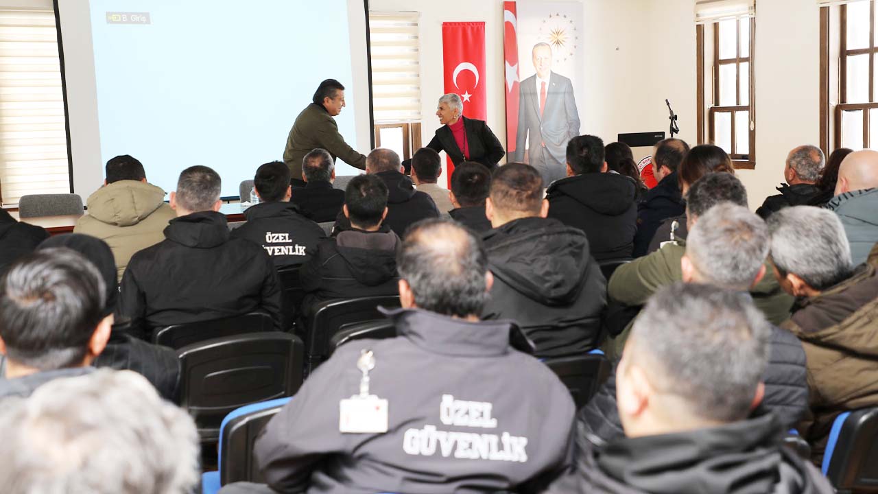 YOBÜ’de İletişim Eğitimi!