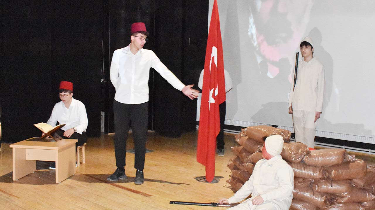 Yozgat’ta İstiklal Marşı’nın 104. Yılı Coşkuyla Kutlandı!