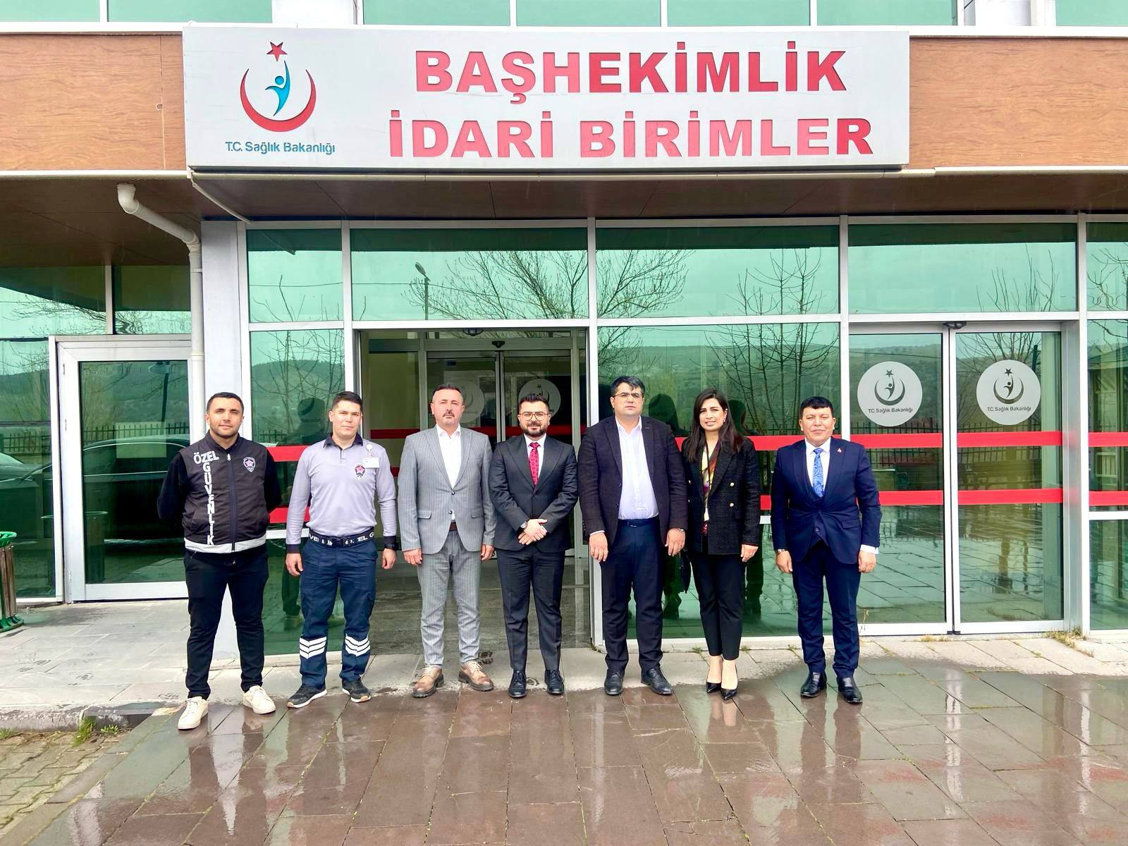 Akdağmadeni'nde Sağlık Çalışanlarına ve Hastalara  Moral Desteği