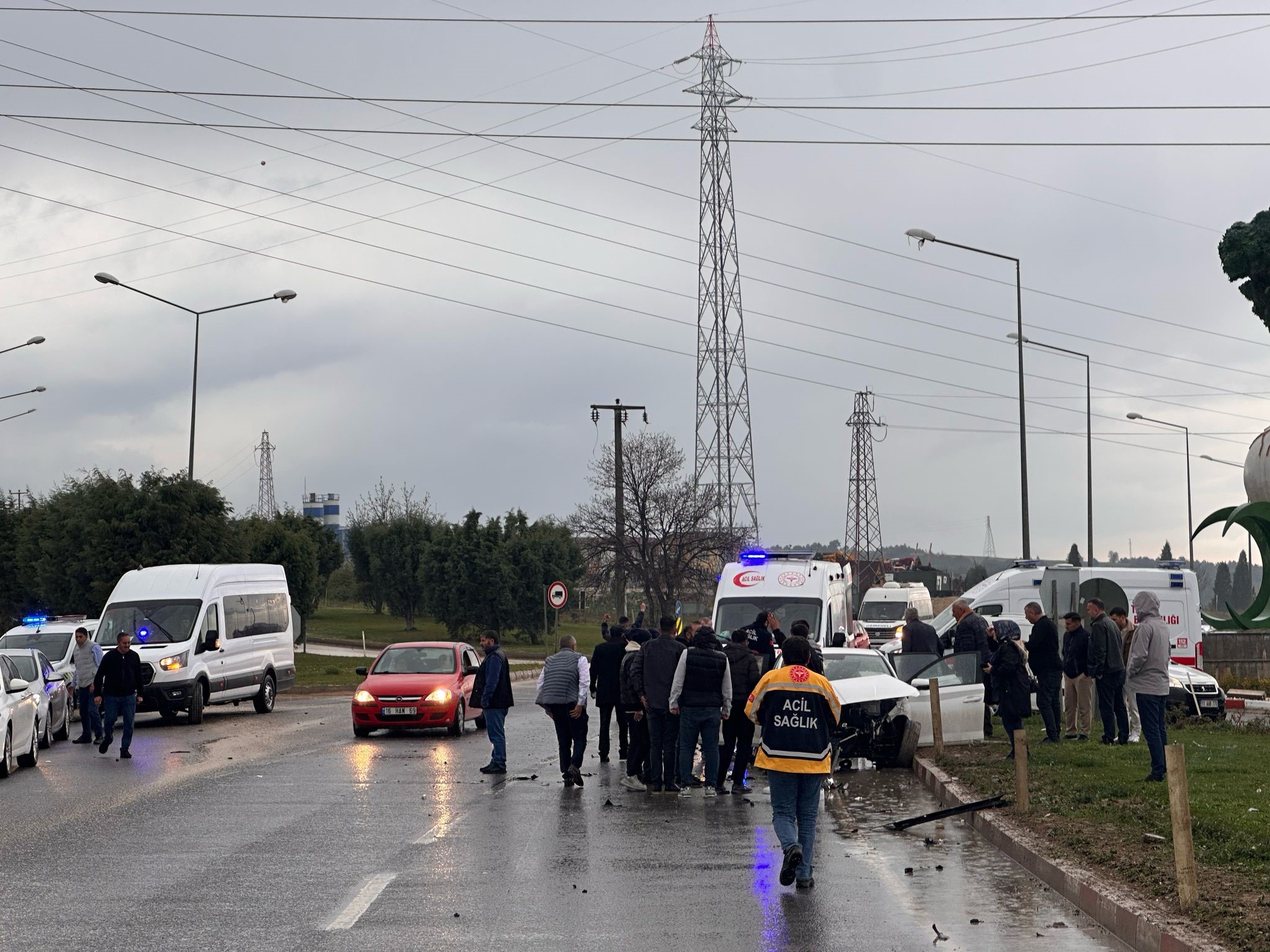 Bayram tatilinin ilk günündeki trafik kazalarında 5 kişi hayatını kaybetti