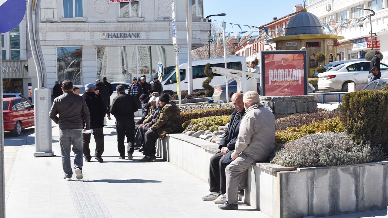 Yozgat’ta Parçalı Bulutlu Bahar Havası!