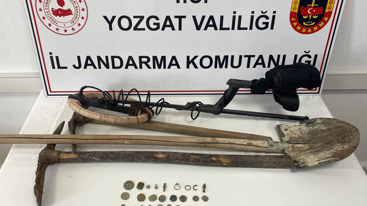 Yozgat'ta Kaçak Kazı Operasyonu: 2 Şahıs Suçüstü Yakalandı