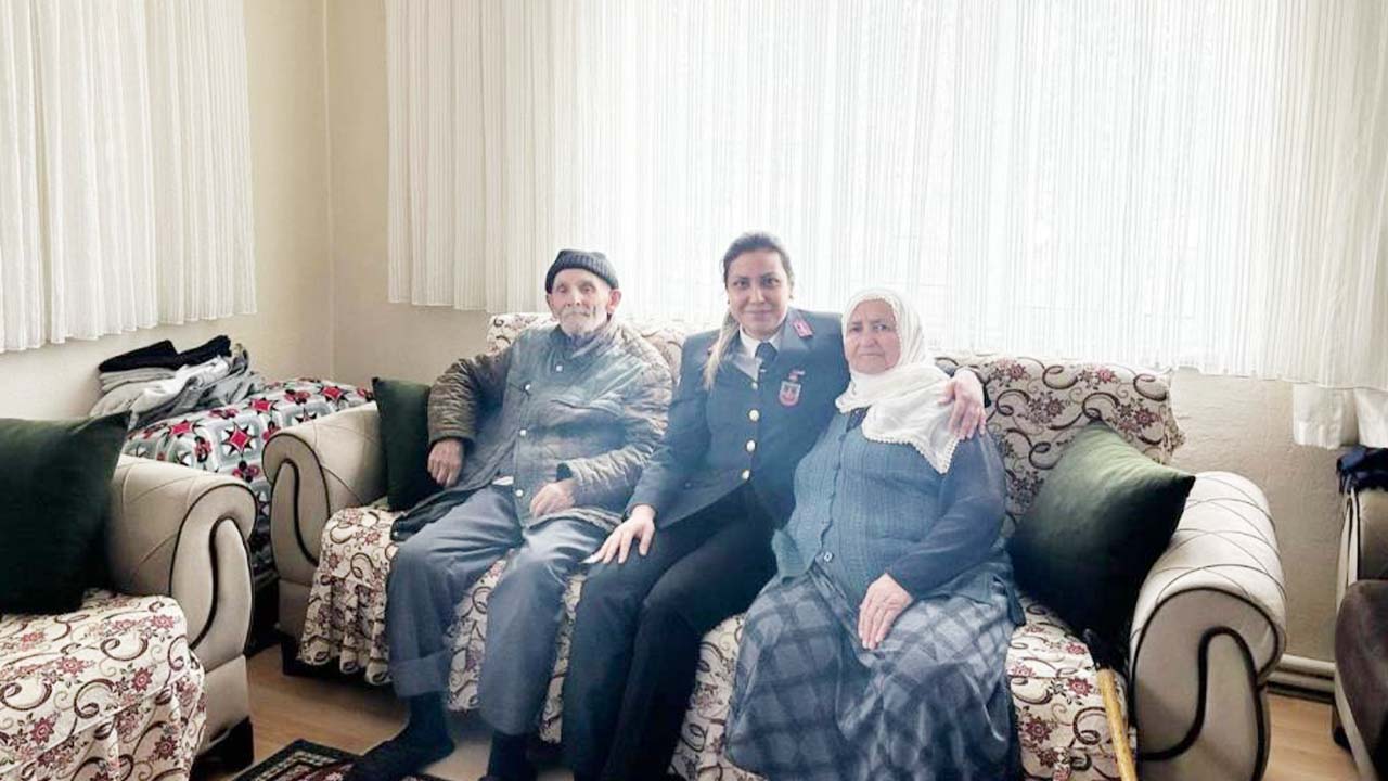 Yozgat’ta Yaşlılar Haftası'nda Jandarma’dan Anlamlı Ziyaret!