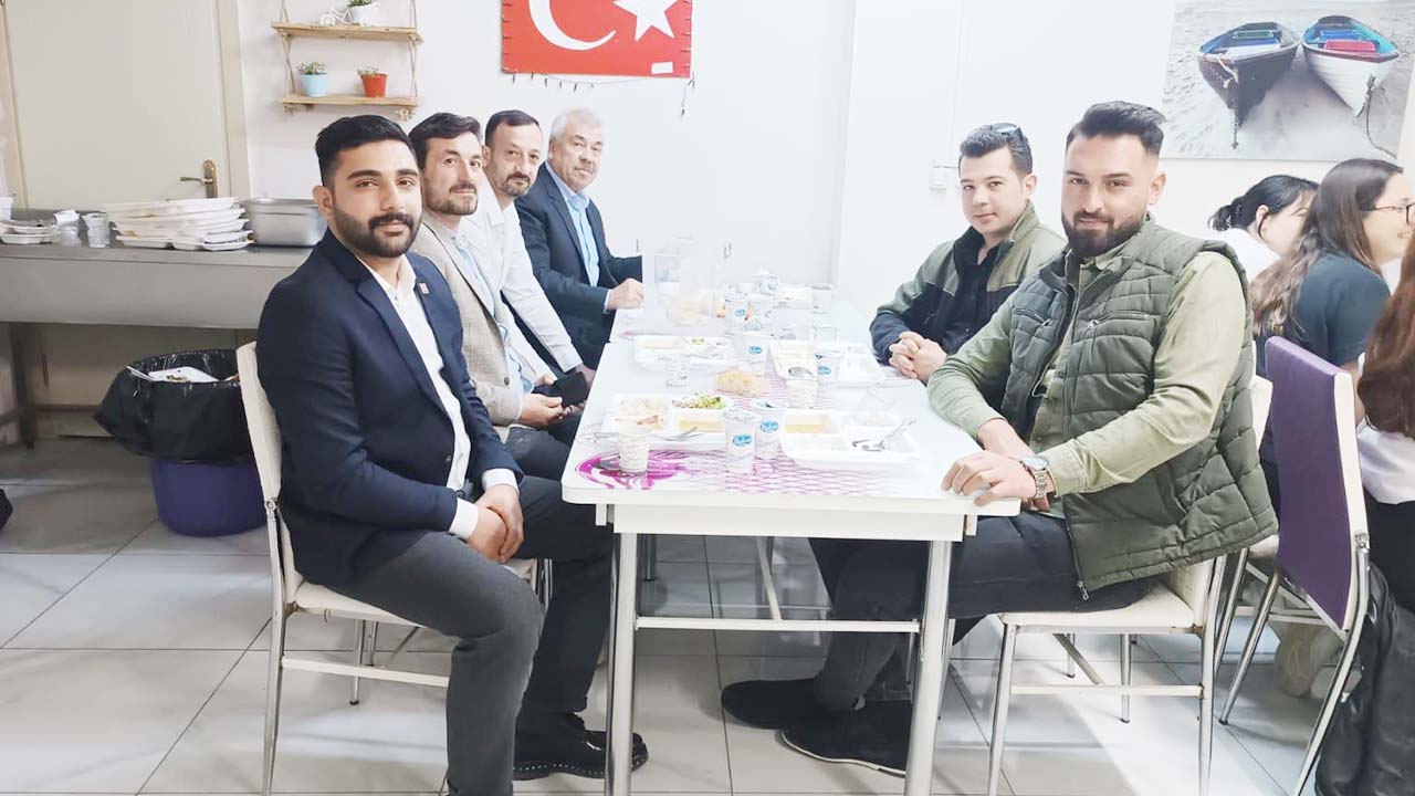 CHP Yozgat İl Başkanı Abdullah Yaşar Gençlerin Sorularını Cevapladı!