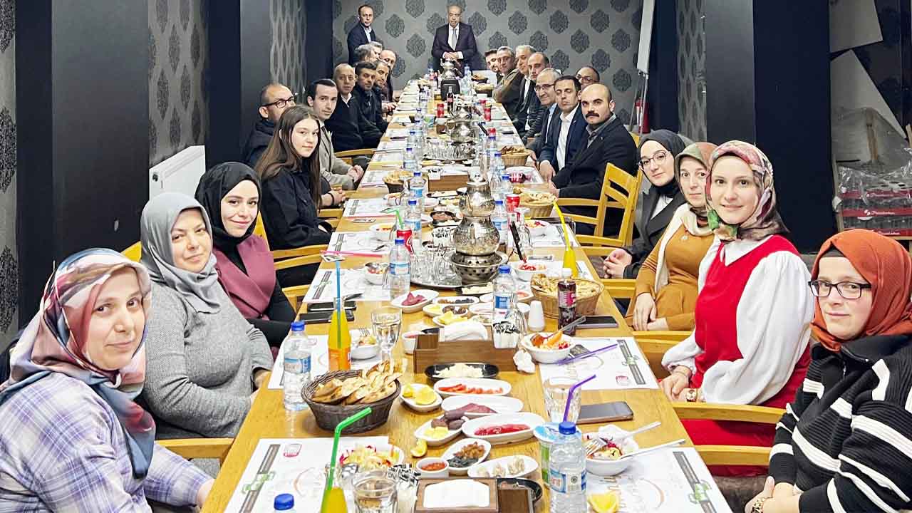Yozgat’ın alışveriş kuruluşu Gimat iftar sofrasında birlik ve beraberlik mesajı verdi