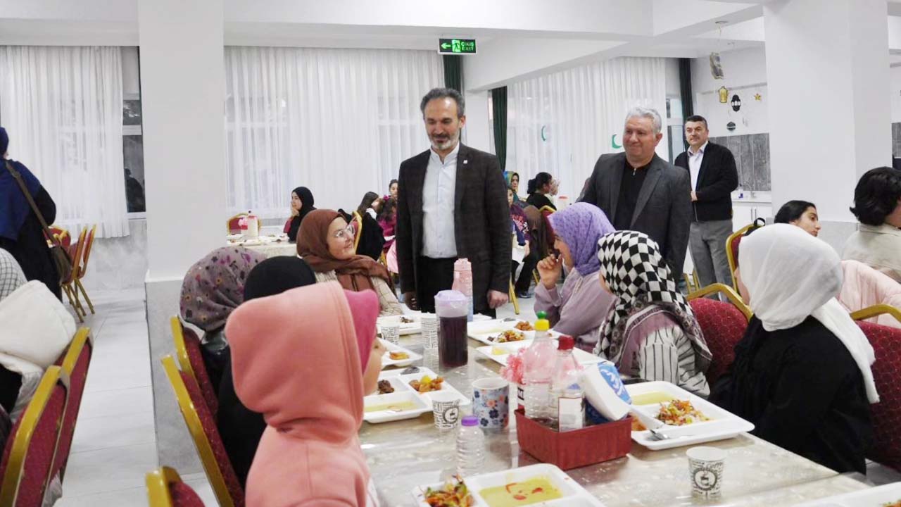 Yozgat’ta Ramazan İftarında Birlik ve Dayanışma Vurgusu!