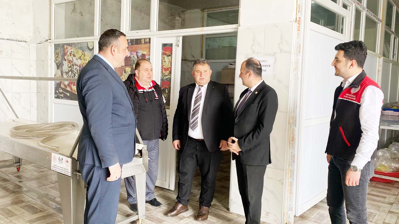 Yozgat’ın Meşhur Oluközü Turşusu Kadın Elinde Lezzet Buluyor!
