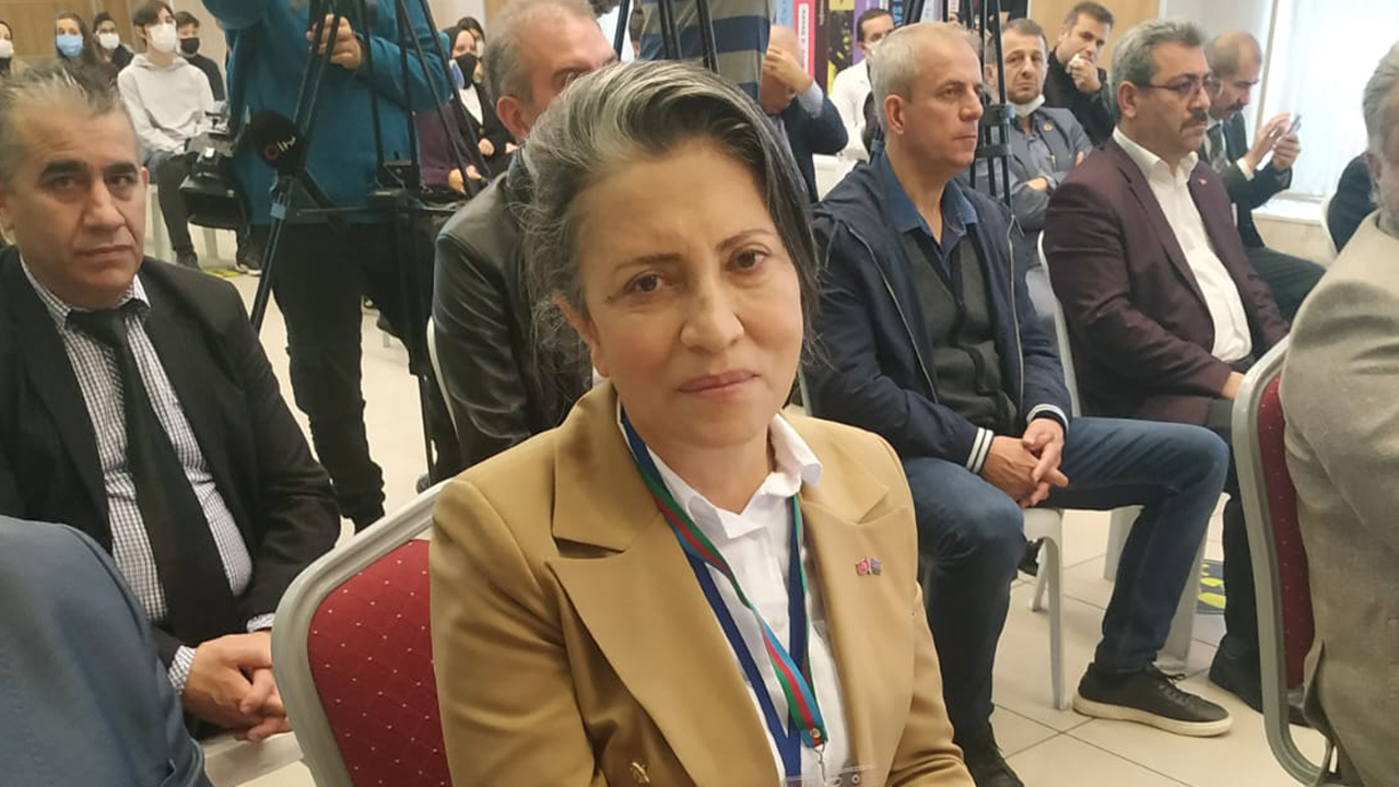 Azerbaycanlı Şehit Annesinden Birlik ve Dayanışma Çağrısı