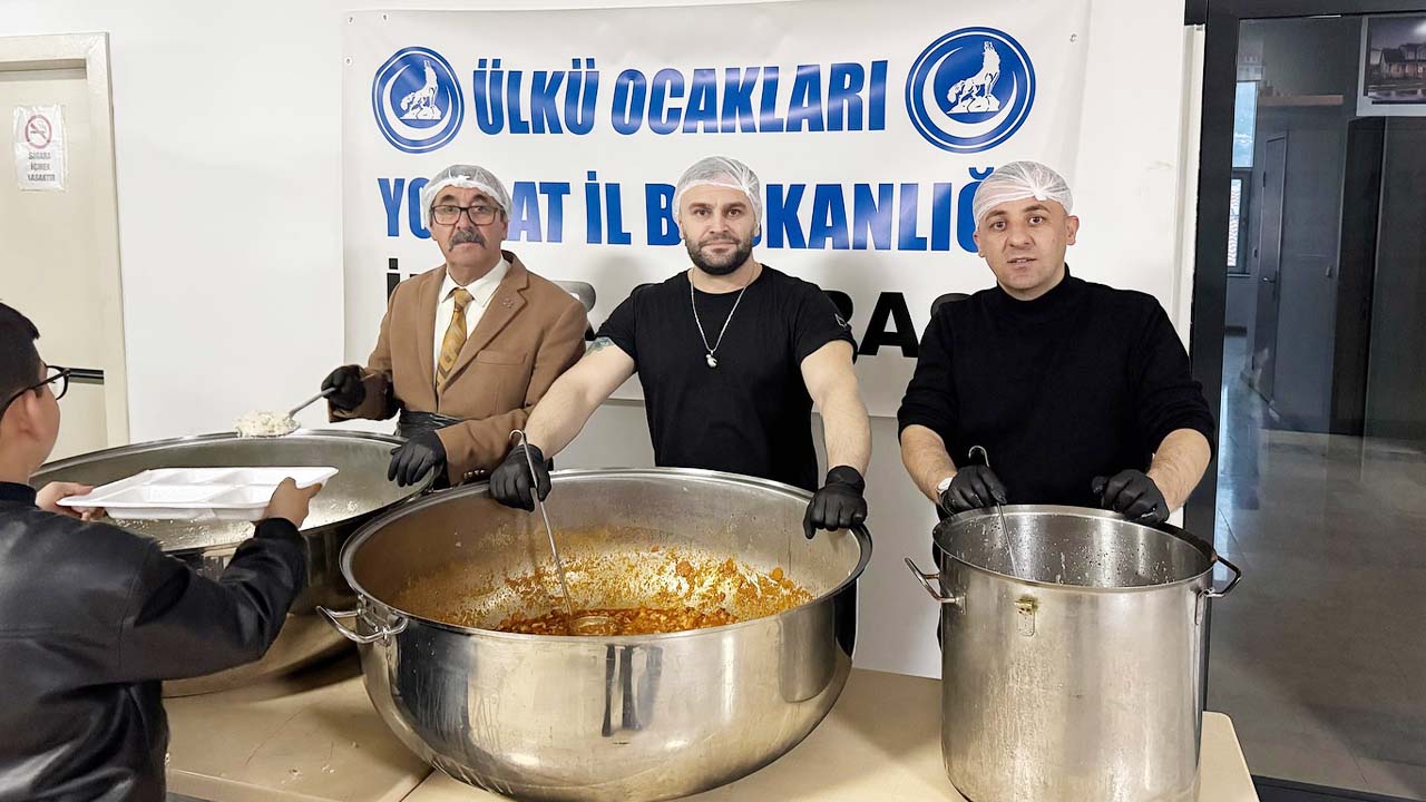 Ülkü Ocakları Genel Merkezi'nde İftarda Buluştular