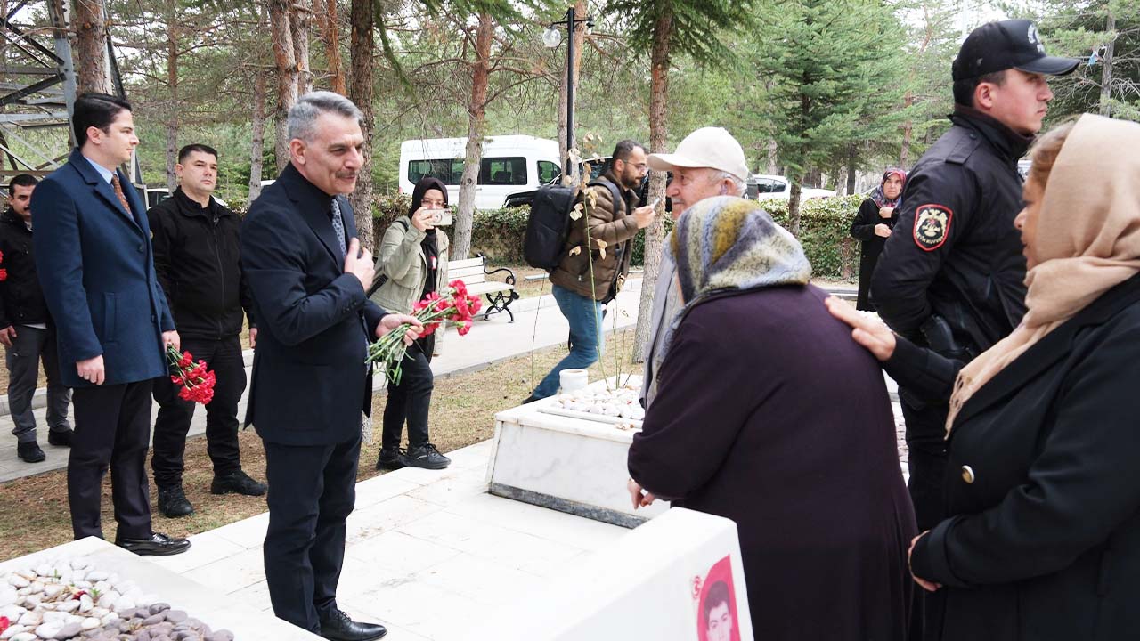 Yozgat’ta Ramazan Bayramı Arifesinde Şehitler Anıldı!