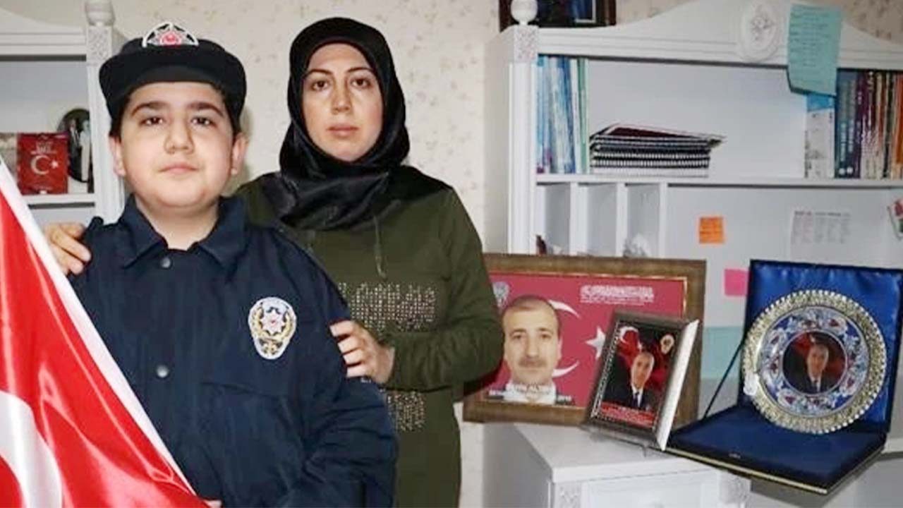 Şehit Polis Memuru Şahin Altmış’ın Eşi Özlem Altmış: Allah Kimseyi Vatansız Bırakmasın!