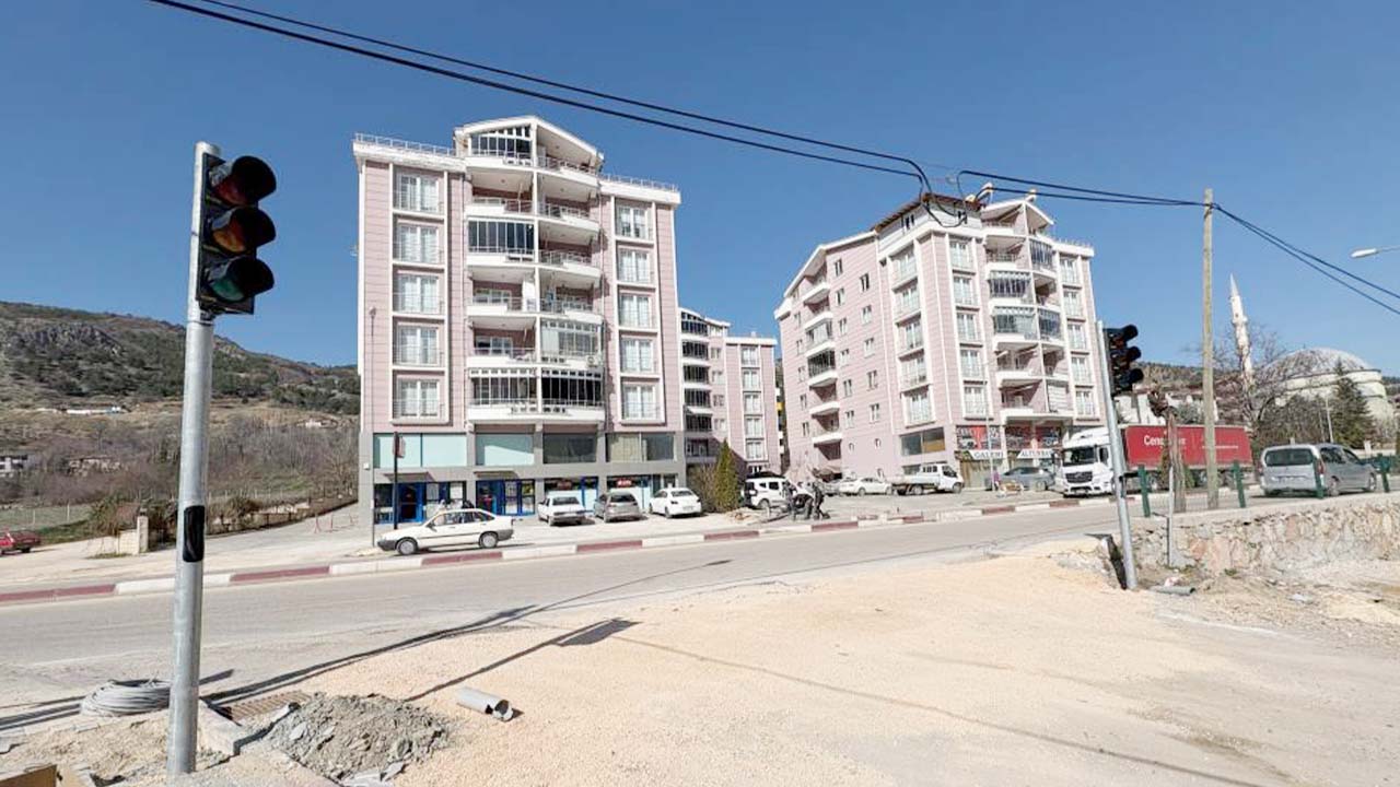Komşuda Trafik Sorununa Son! Yeni Kavşak Hizmete Girdi!
