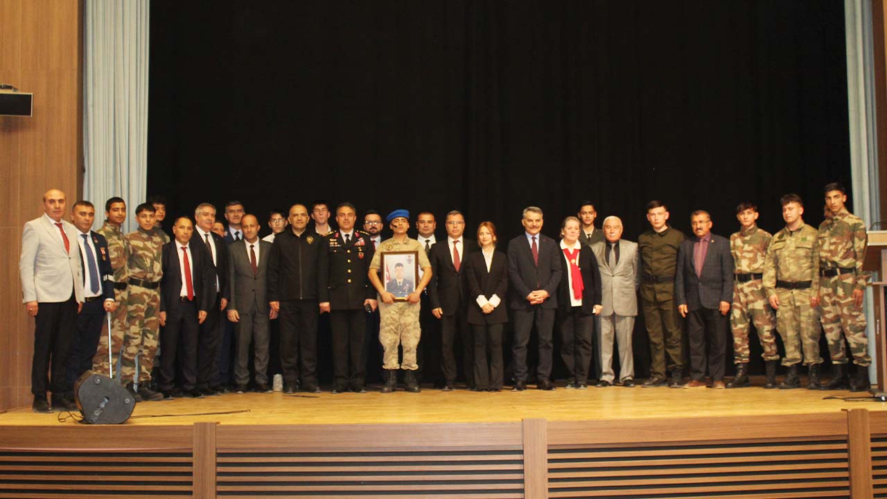 Yozgat’ta Çanakkale Zaferi ve Şehitler Anıldı: 18 Mart Töreni Coşkuyla Kutlandı!
