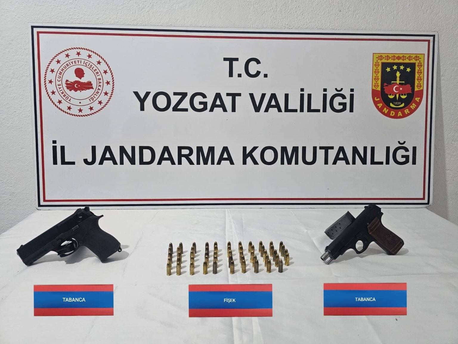 Yozgat'ta Ruhsatsız Silah ve Fişek Ele Geçirildi