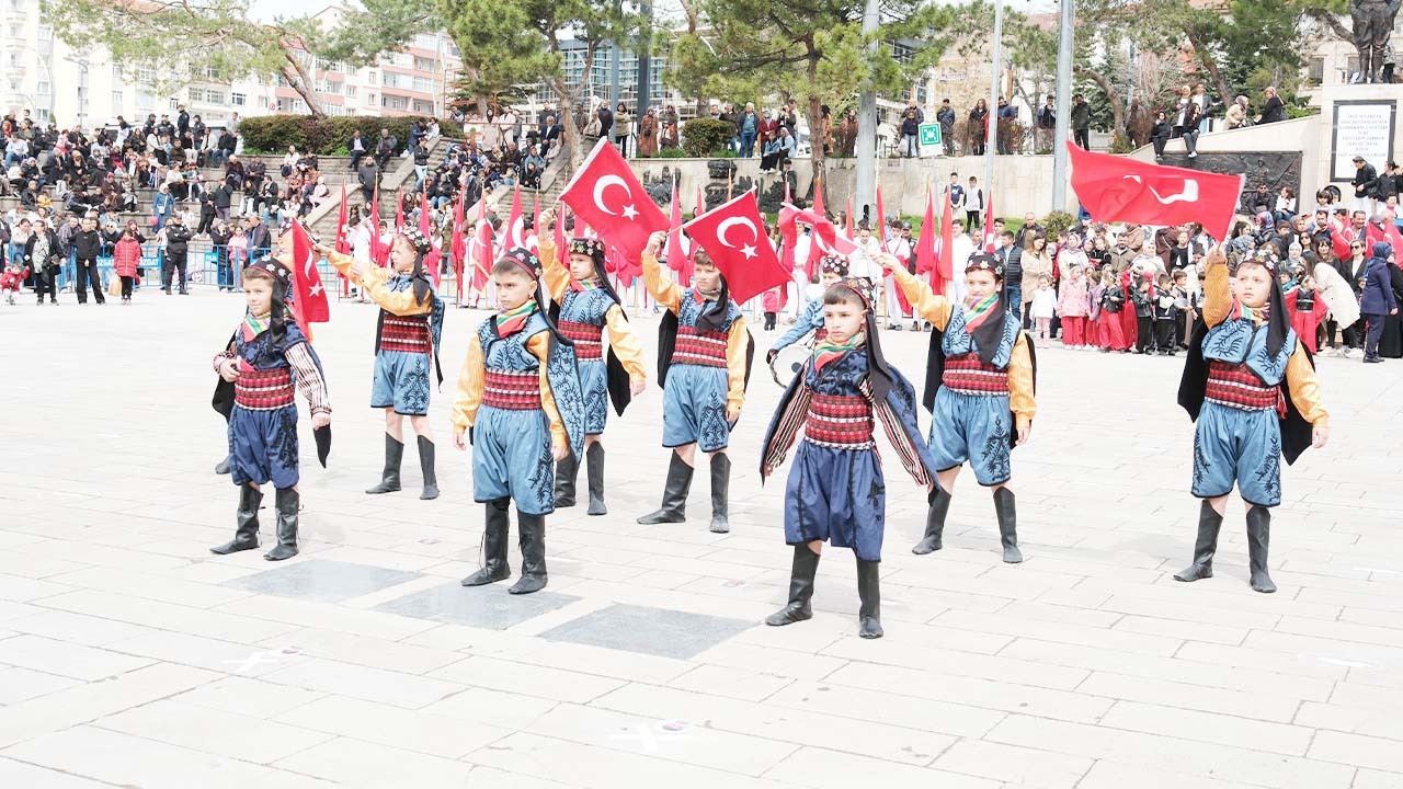 Yozgat’ta 23 Nisan Heyecanı: İşte İl Genelindeki Resmi Kutlama Programı