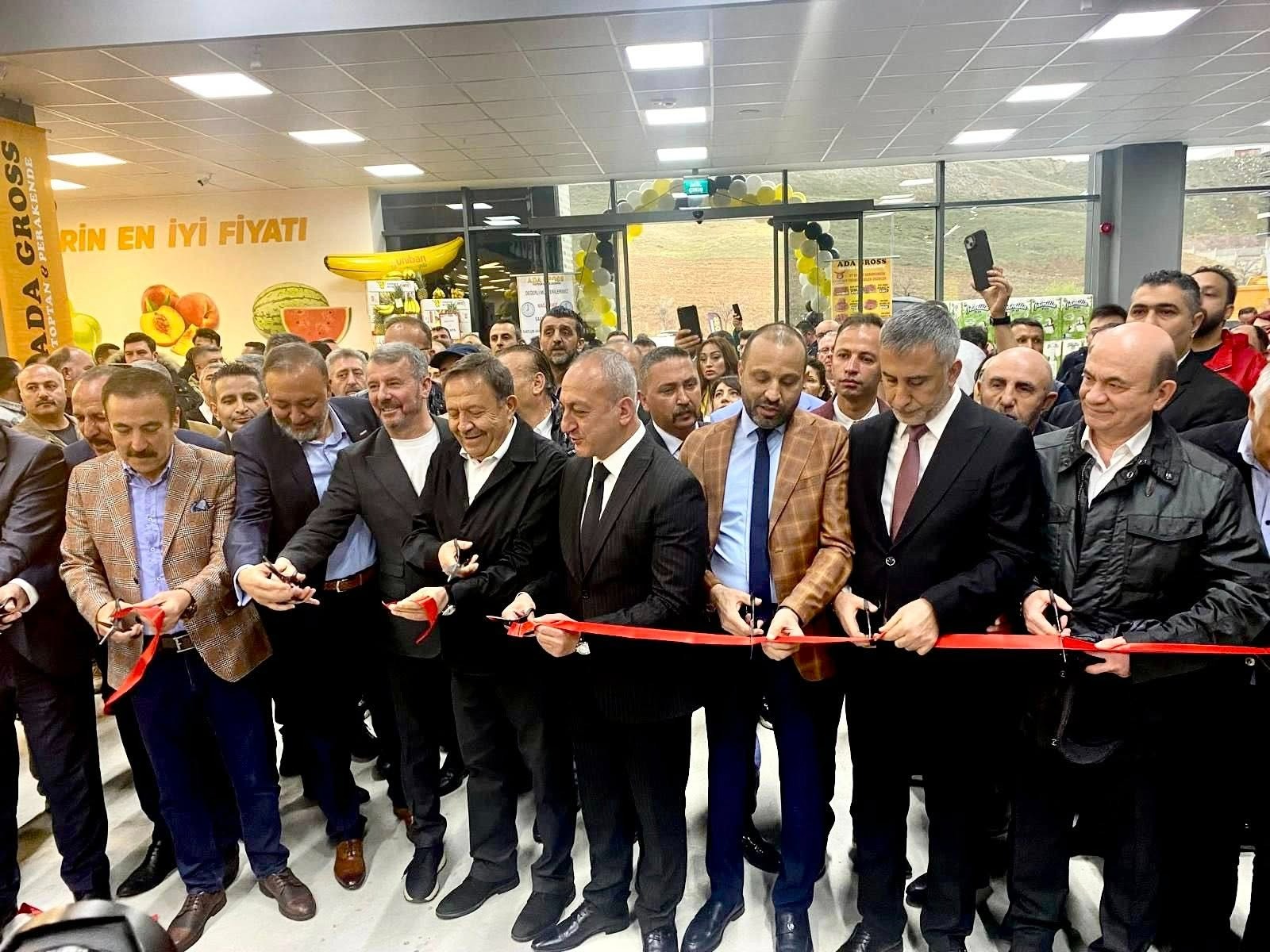 Ada Gross Marketler Zinciri Batıkent Çakırlar Şubesi Açıldı