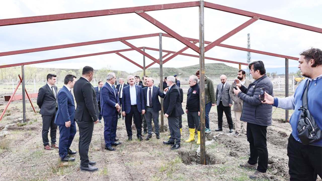 İçişleri Bakan Yardımcısı Münir Karaloğlu'ndan Samsun ve Yozgat'a Açık Uyarı: Kendi Sorunlarını Kendileri Çözmeli!
