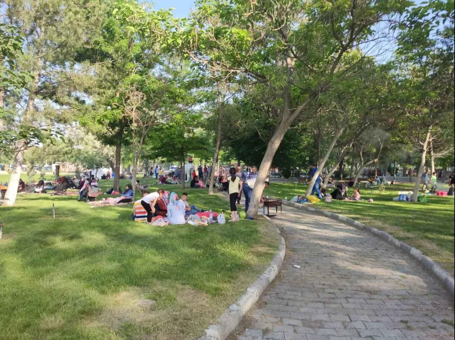 Ankara’da Piknik Sezonu Açıldı: Başkentliler Doğaya Akın Etti