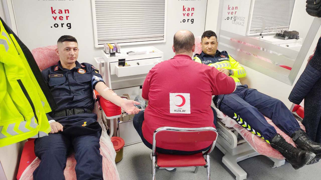 Yozgat’ta Kan Bağışına Jandarma Desteği!