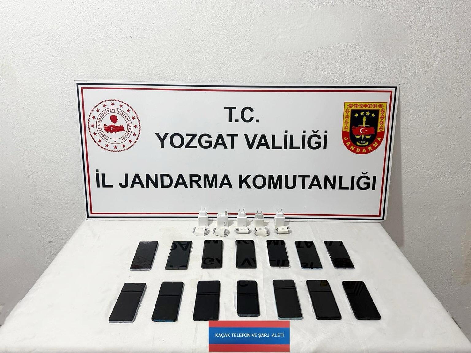Yozgat'ta Kaçak Telefon Operasyonu: 3 Kişi Yakalandı
