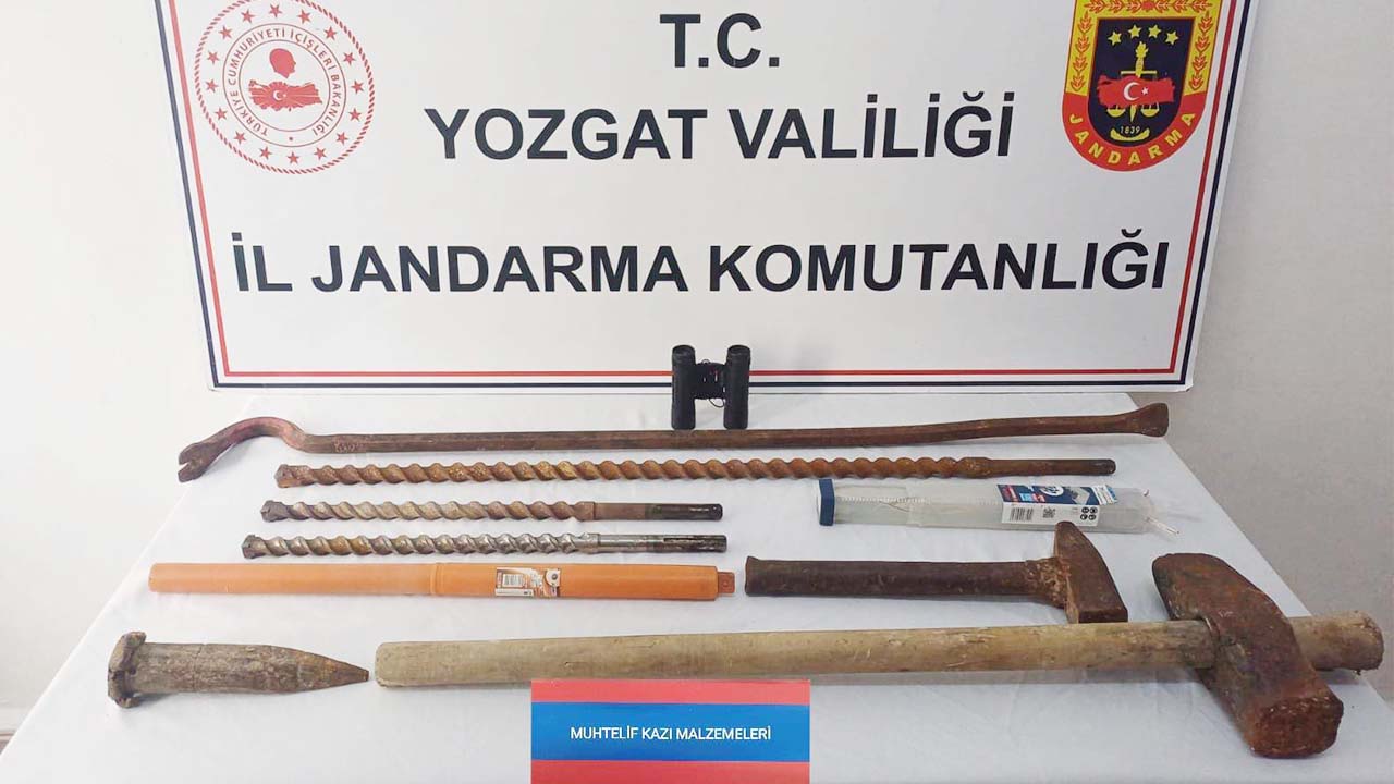 Yozgat'ta Kaçak Kazı Operasyonunda 5 Kişi Suçüstü Yakalandı!