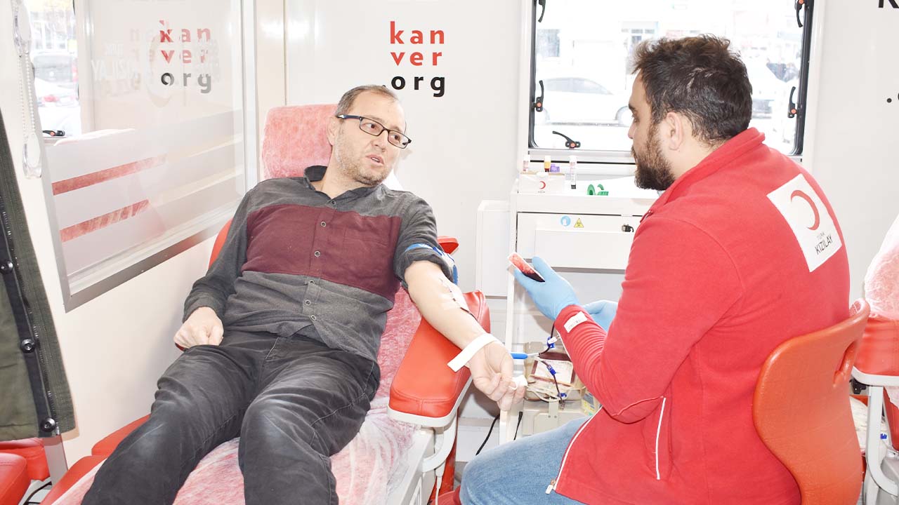 Yozgat Cumhuriyet Meydanı’nda Kan Bağışı Seferberliği Başladı!