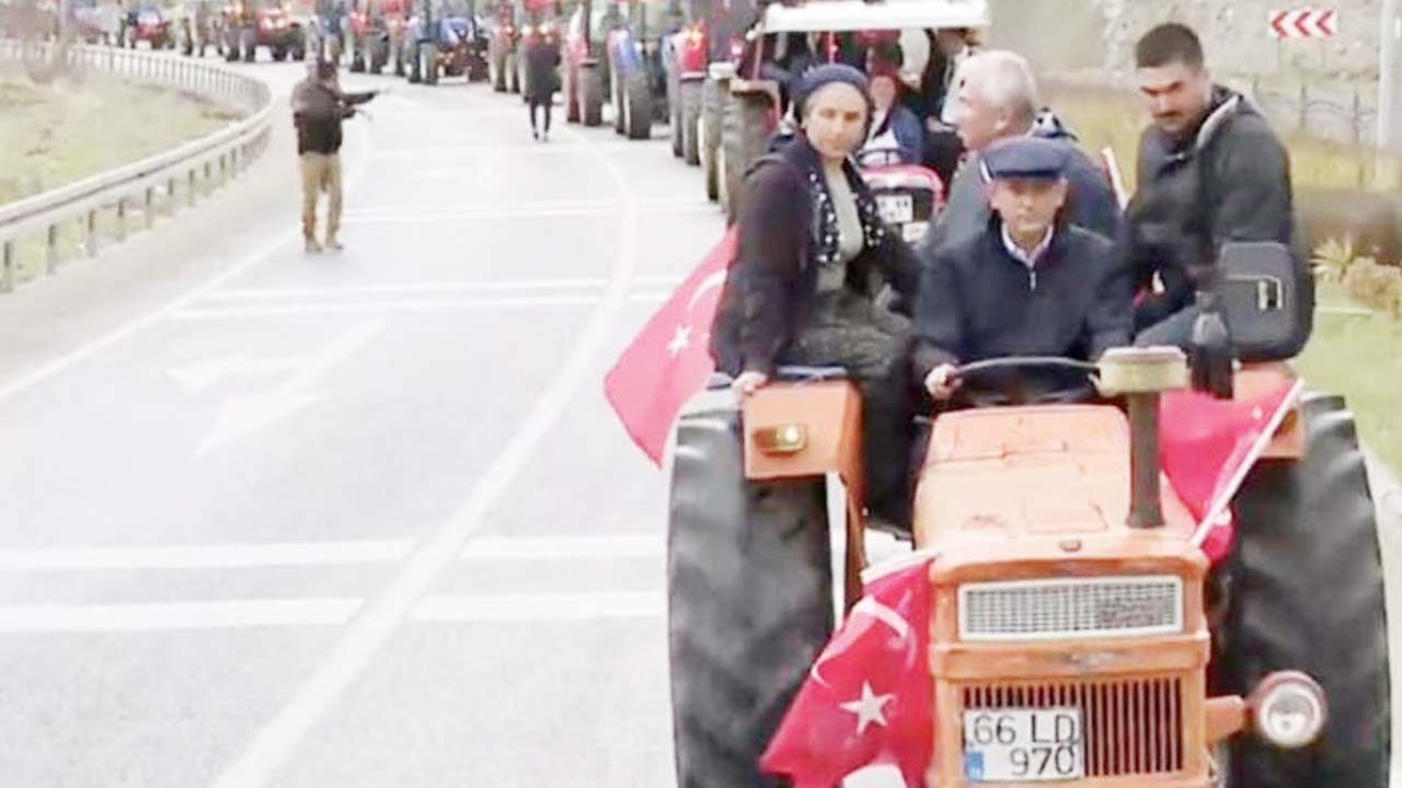 CHP Genel Başkanı Özgür Özel Yozgat Mitingine Traktör Konvoyuyla Katıldı!