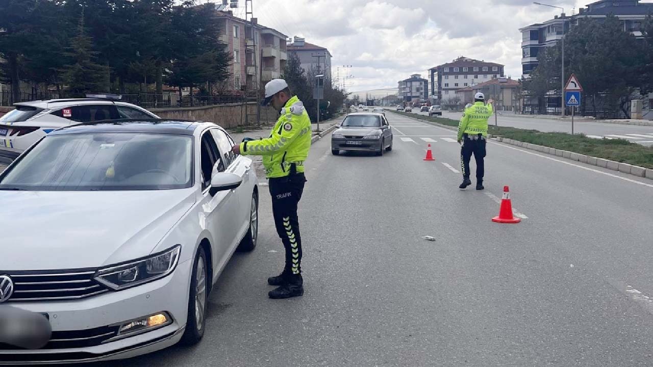 Sarıkaya’da Bayram Tedbirleri Kapsamında Trafik Denetimleri Gerçekleştirildi!